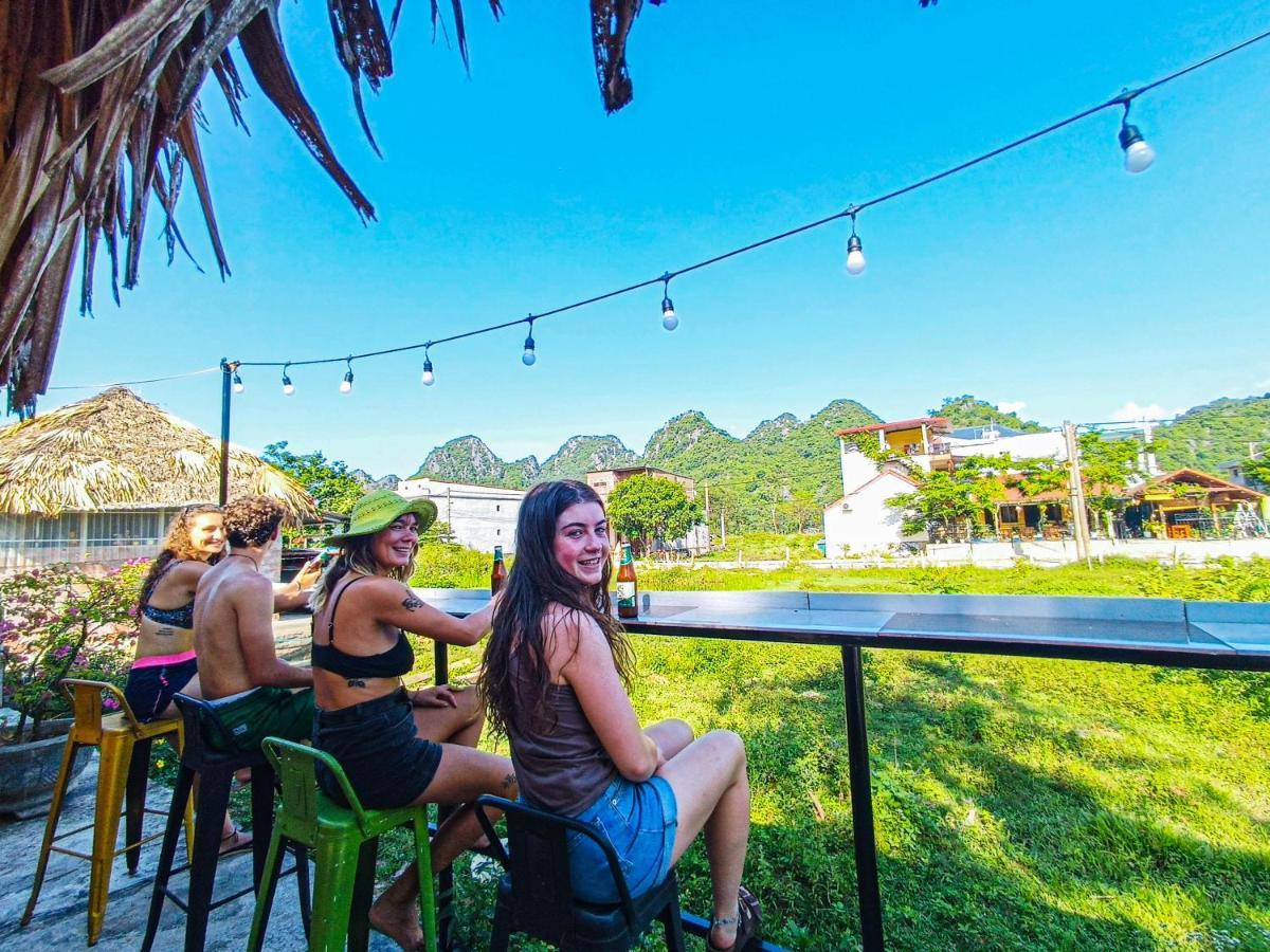 Yolo Pool Bar Villas & Garden Restaurant فونغ نها المظهر الخارجي الصورة